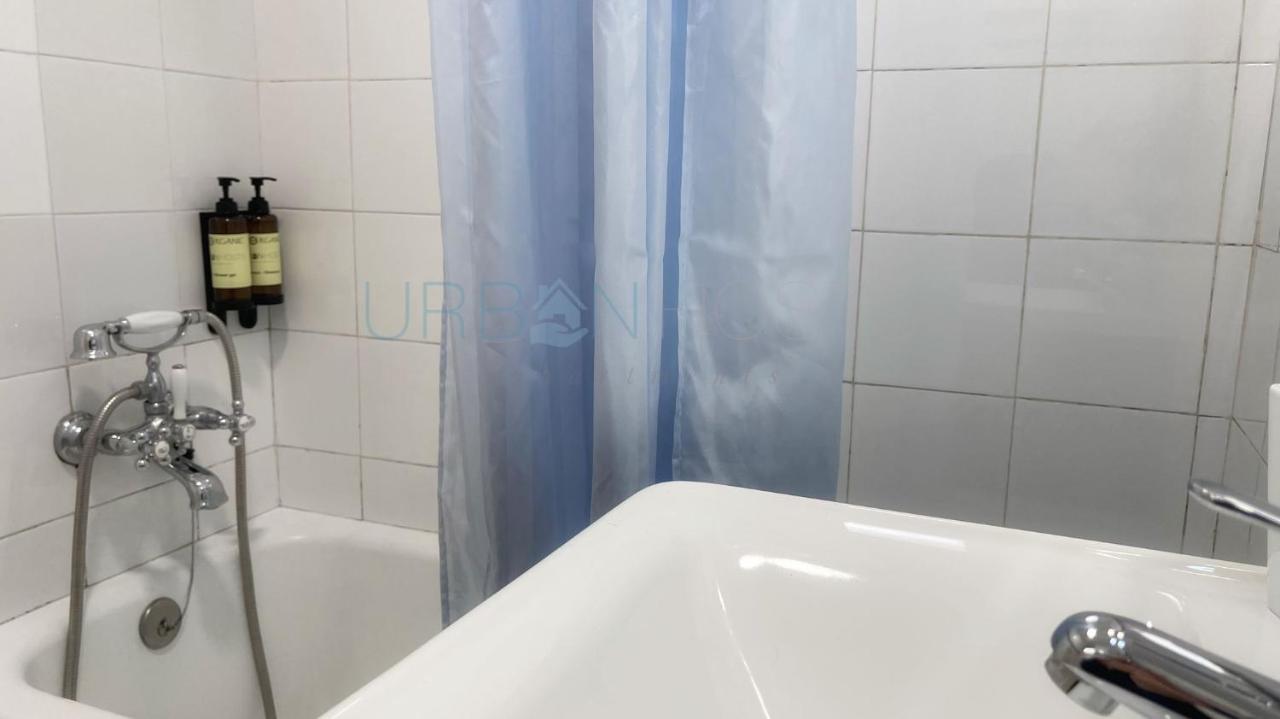 Vivienda Turistica Con Encanto Centrico, Wifi Y Patio Бильбао Экстерьер фото